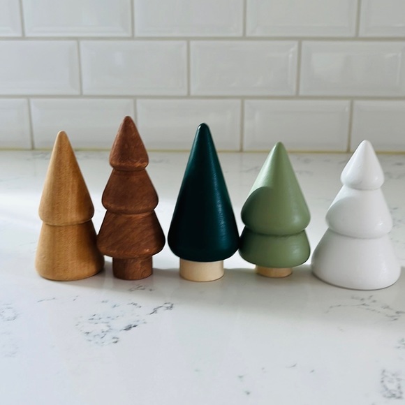 Target Bullseye’s Wood Mini Christmas Trees - Picture 3 of 16